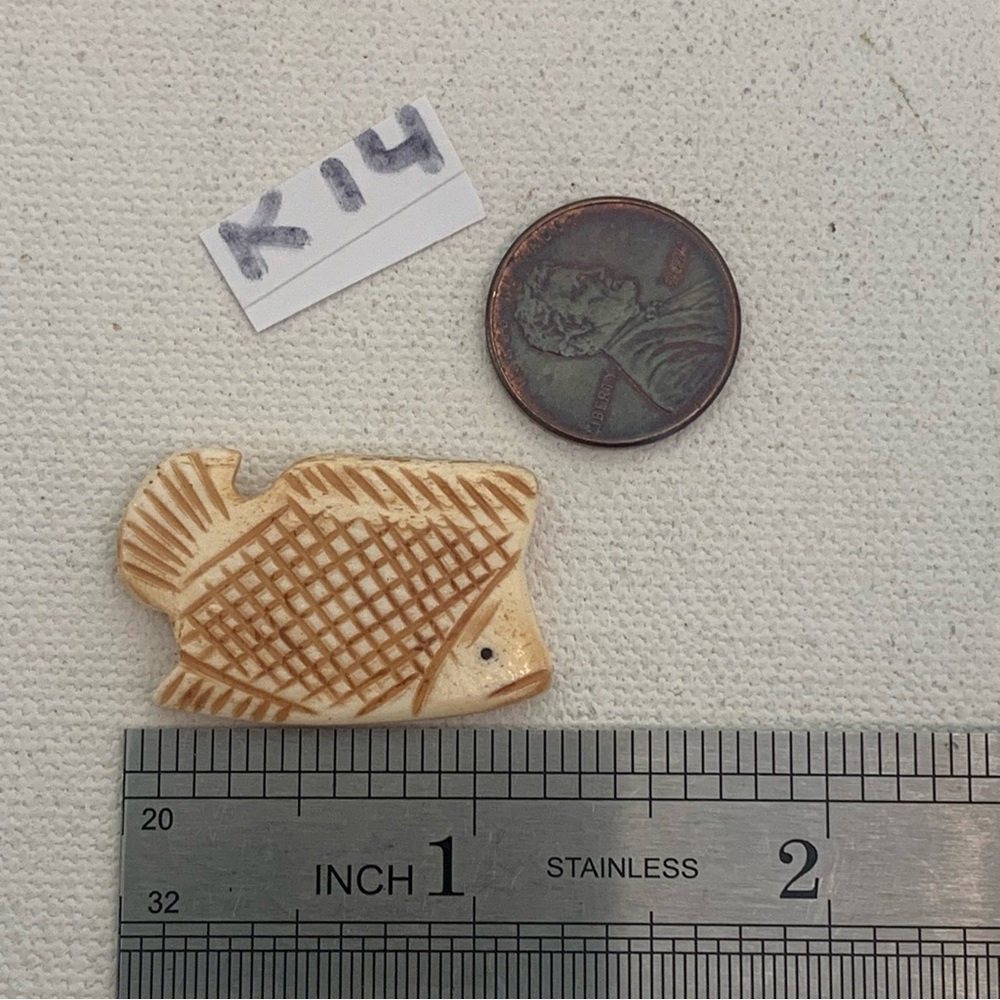 Vintage Fish Bone Bead Native American Style Hand Carved Fetish Animal Mini 1.3" - Picture 8 of 11